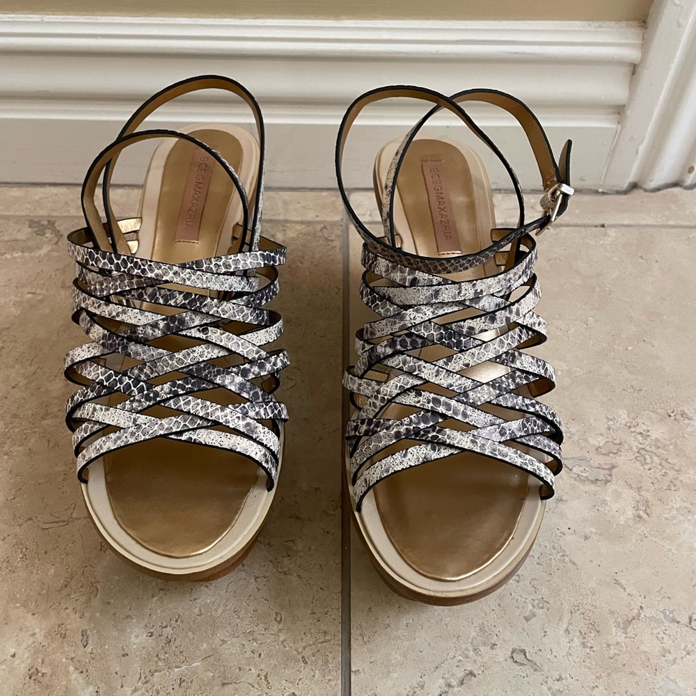 BCBG Wedges
